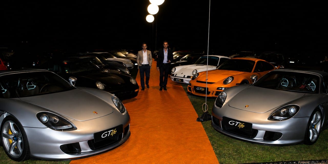 GTlife Porsche Carrera GTs at Autobello Barcelona at night