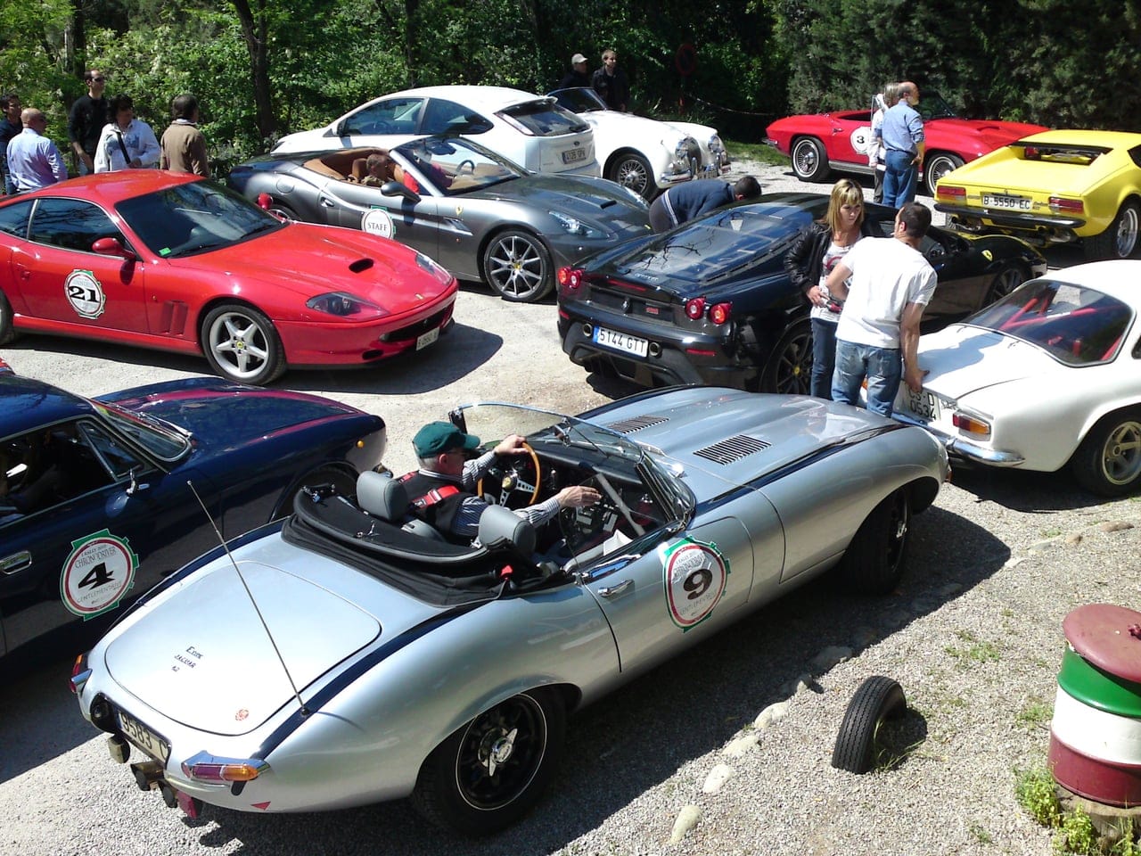 GTlife gathering with a Jaguar E-Type and supercars